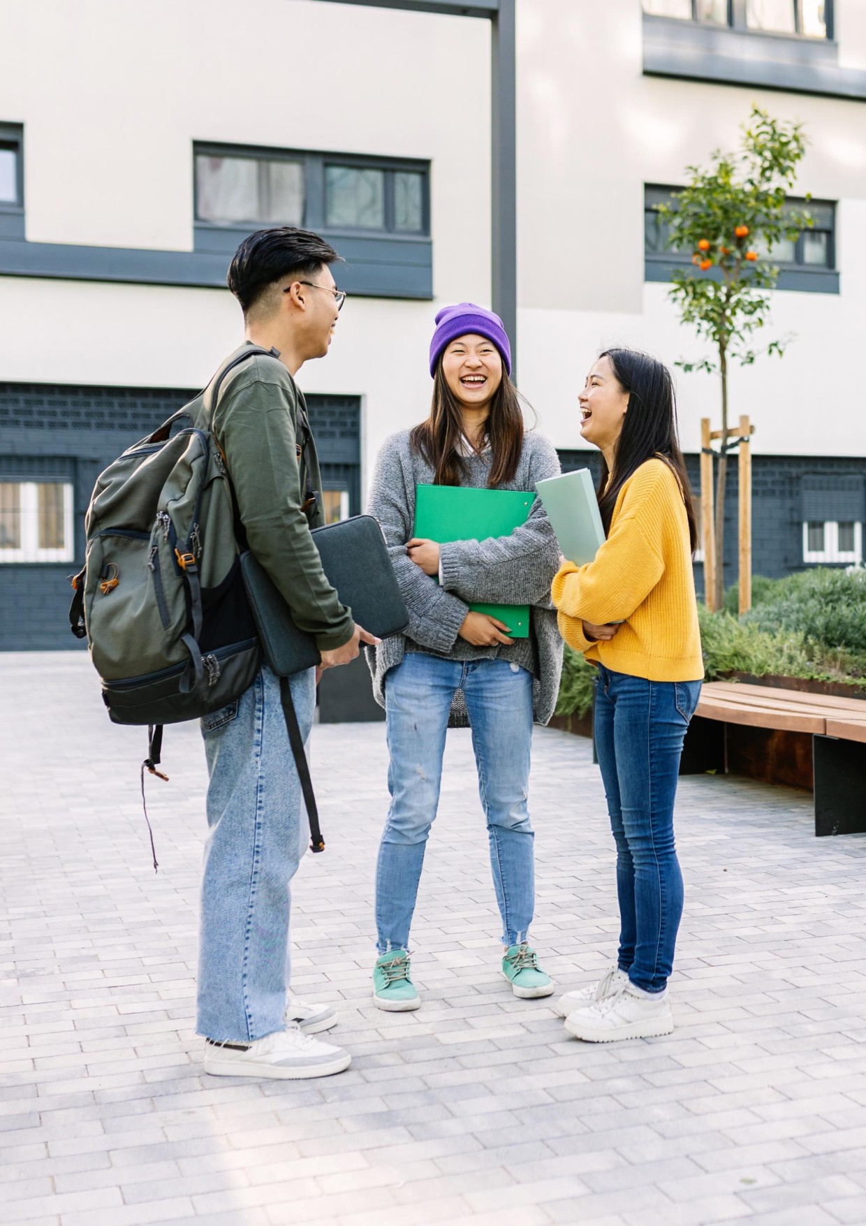 中国新生代群体全景洞察：生活·消费·价值图谱——年龄、性别和城市分析.pdf